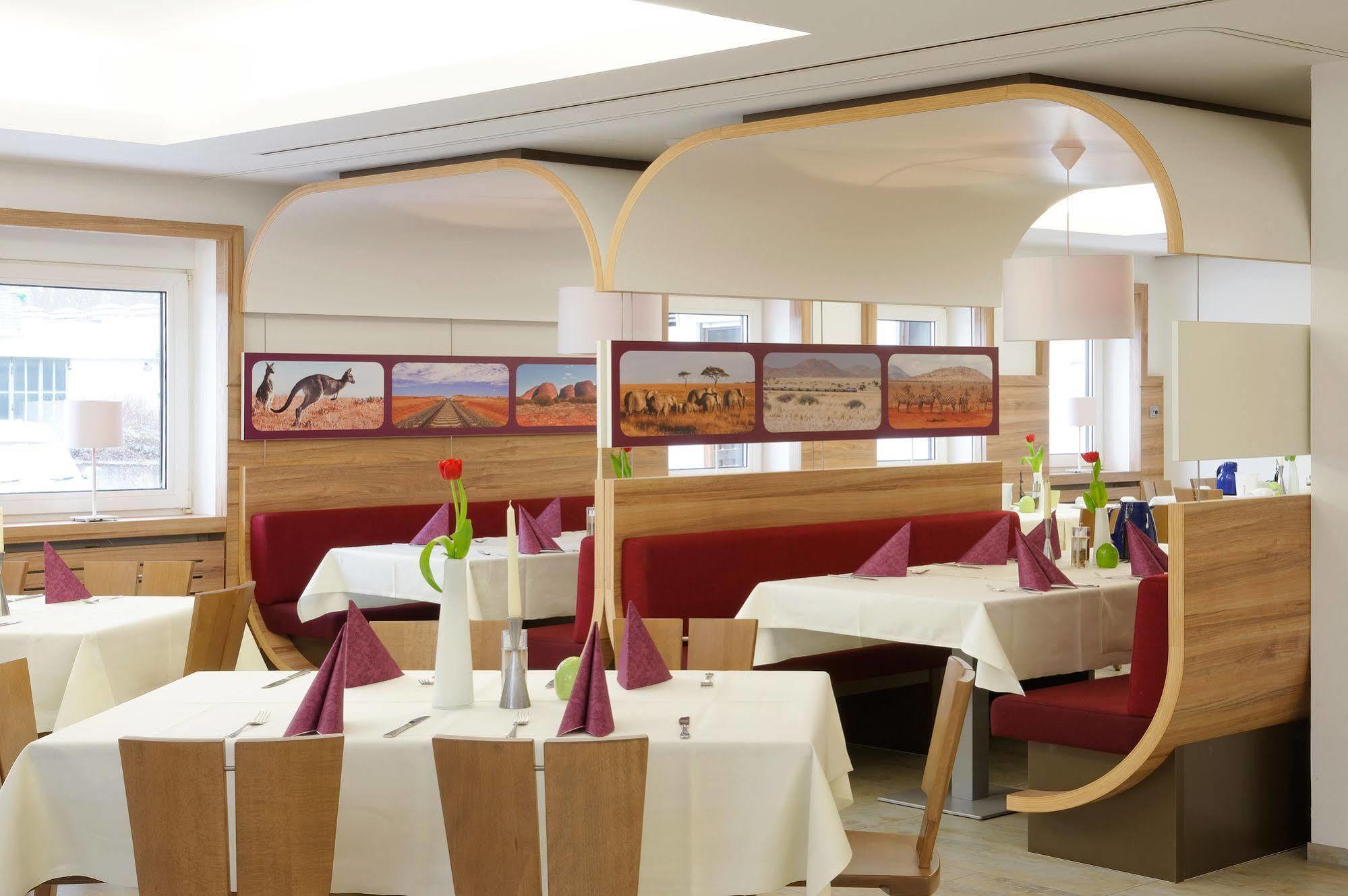 Hotel Zur Post Leipheim Exteriör bild
